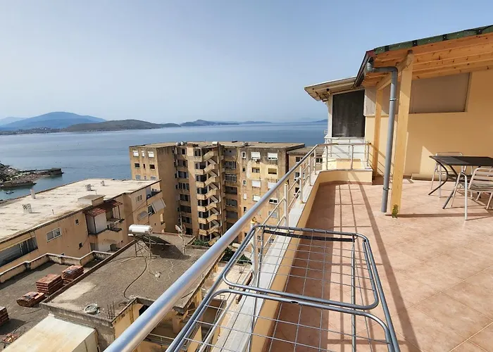 Glen's Rooftop Sarandë
