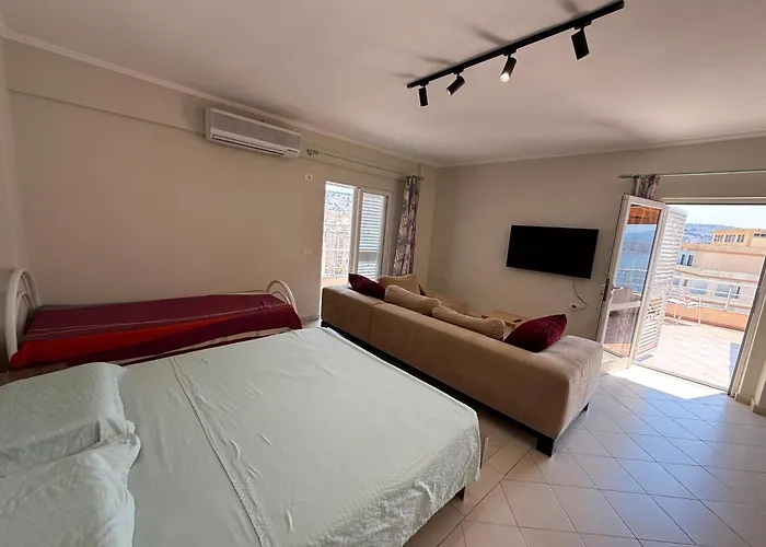 Glen's Rooftop Apartamento Sarandë