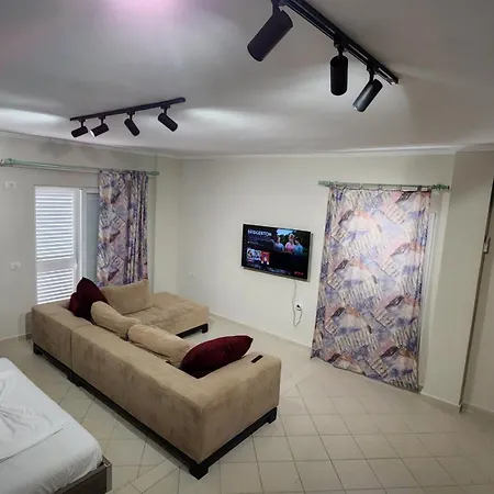 Glen's Rooftop Apartman *