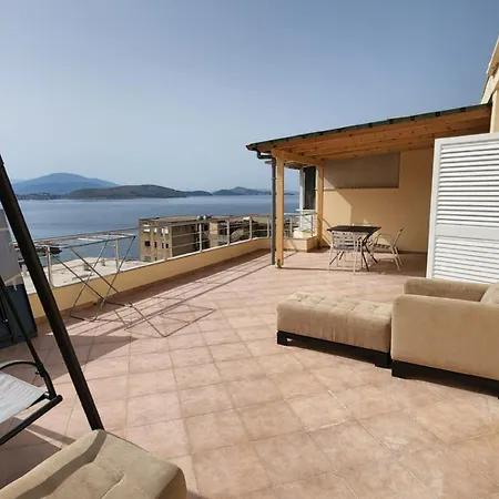 Glen's Rooftop Daire Saranda