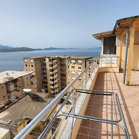 Glen's Rooftop Sarandë