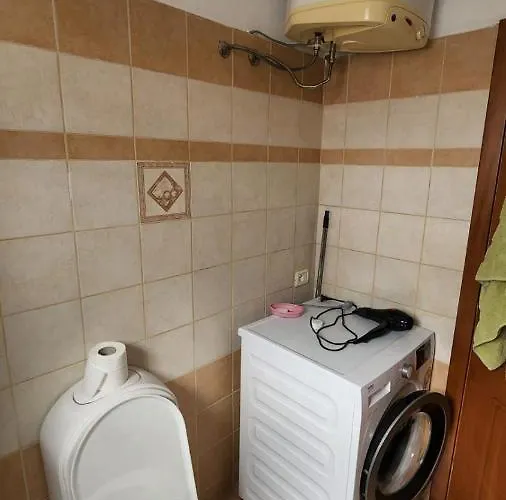 Glen's Rooftop Sarandë