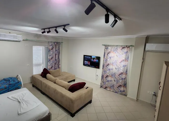 Glen's Rooftop Apartment *